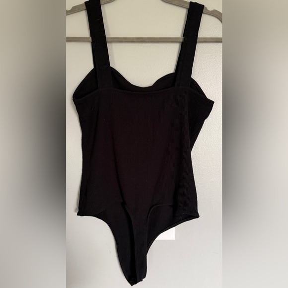 American Eagle Scooped Neck Bodysuit - Picture 3 of 5